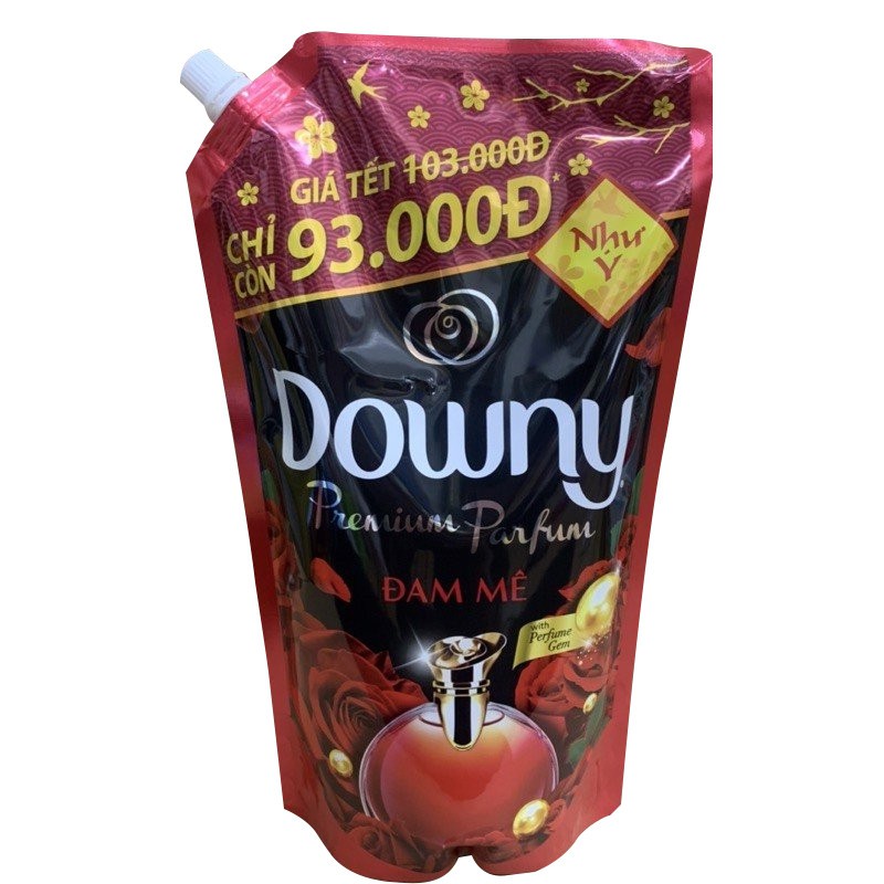 Túi nước xả vải Downy hương Đam mê 1.35lit