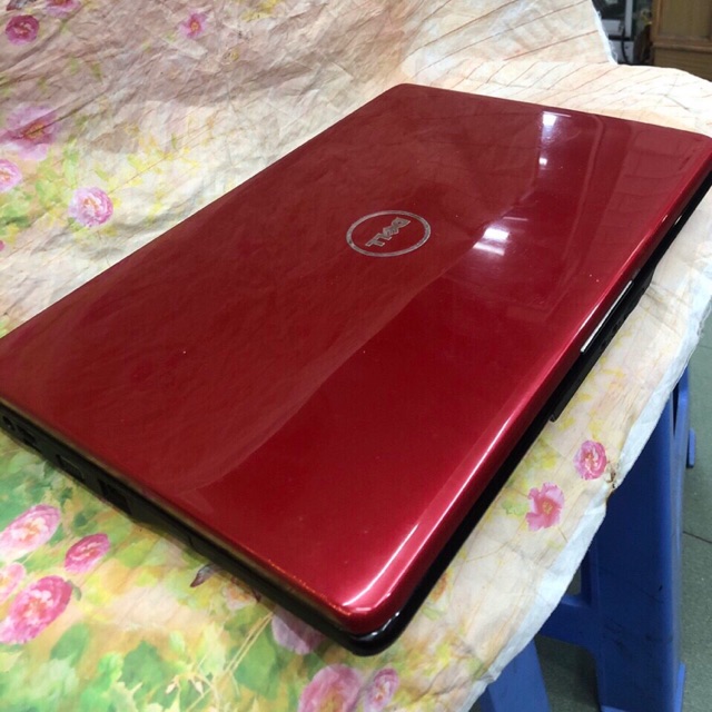 Laptop Dell 1545 đỏ đẹp thời trang thiết kế tinh khôi từng đường net