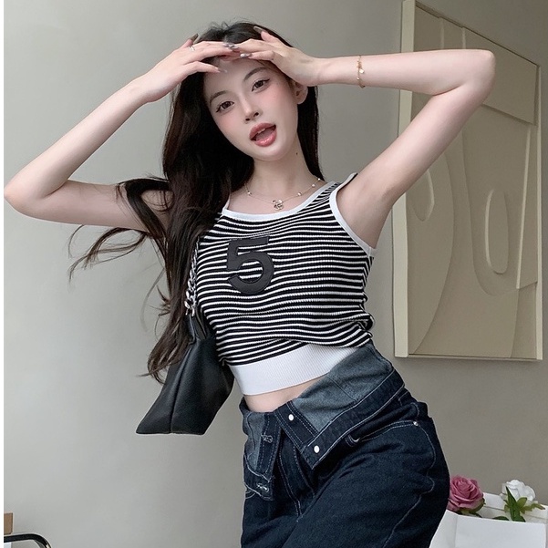 Áo 3 Lỗ Croptop Sọc Ngang Số 5 LSEOUL A2447 Chất Len Mềm Mại Năng Động