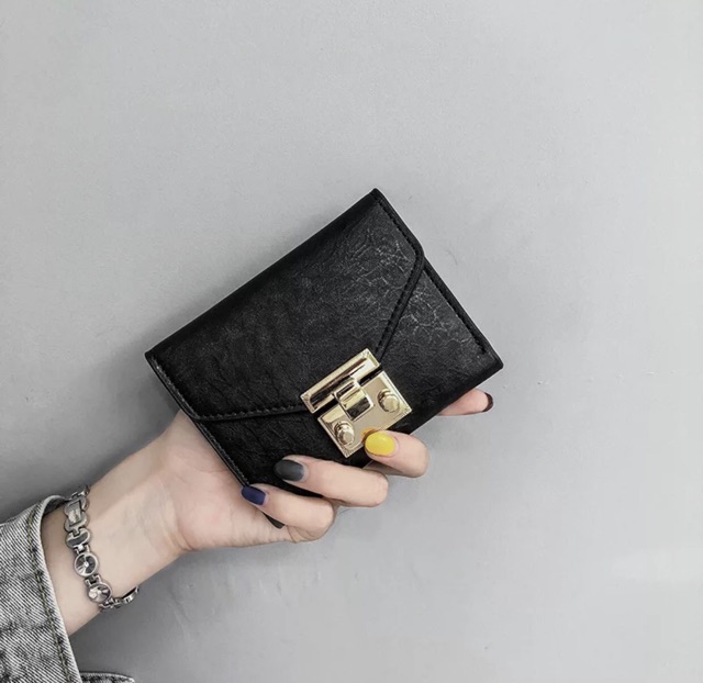 Ví da loang cho bạn gái