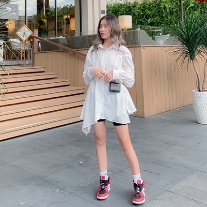 Váy sơ mi nữ form rộng nhún màu trắng