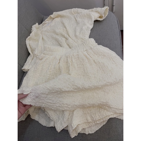 Set áo mix chân váy xoè 2 lớp chất xốp | BigBuy360 - bigbuy360.vn