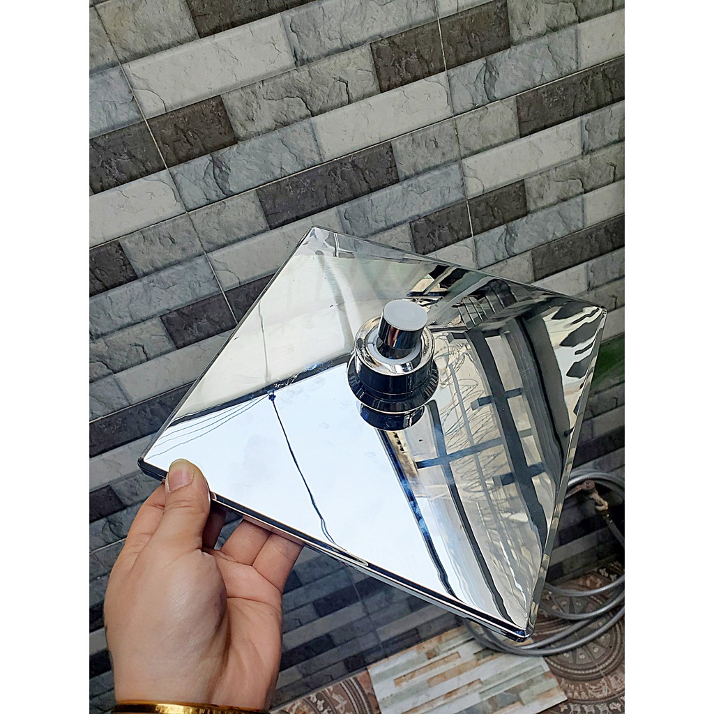 Bát sen cây phun mưa vuông 20x20cm