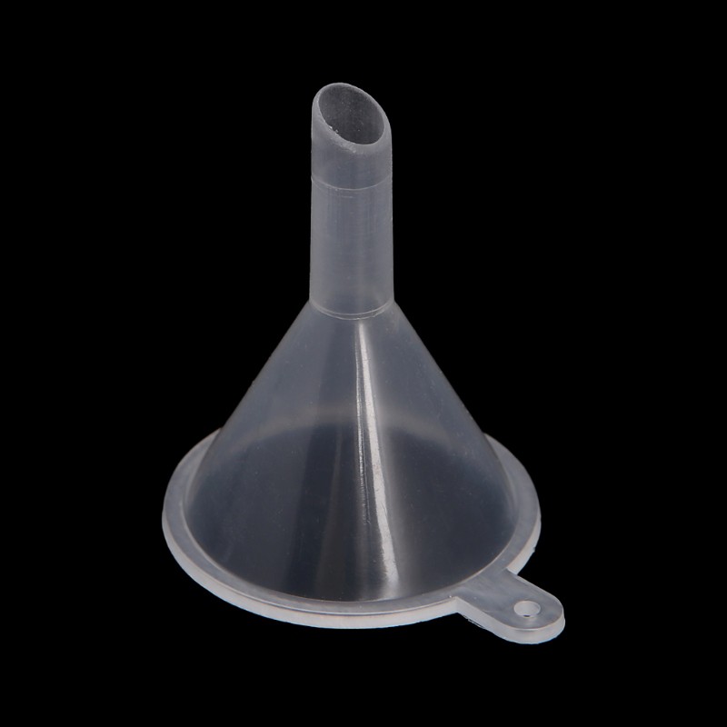 Phễu bằng nhựa nhỏ dùng để đổ chất lỏng vào bình dùng trong nhà bếp hoặc phòng thí nghiệm