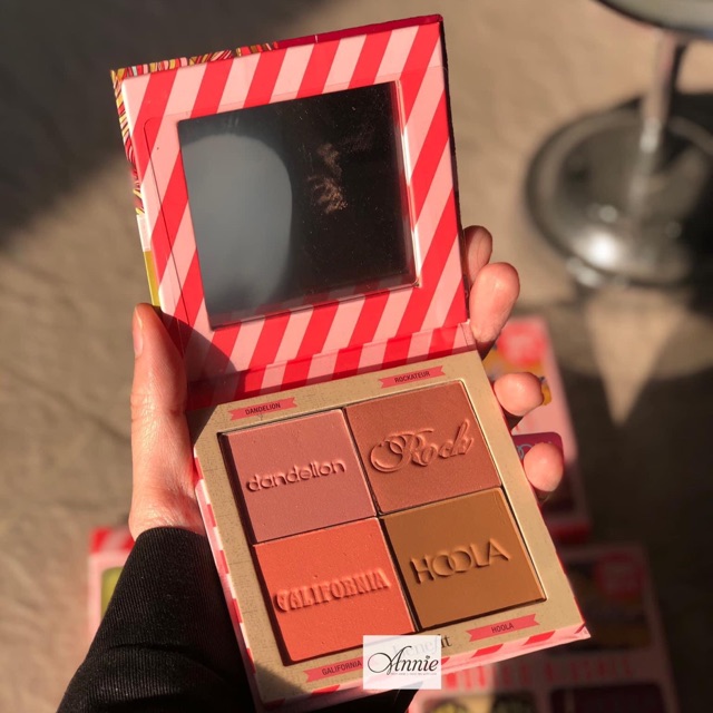 Bảng 4 màu má Benefit World O' blushes