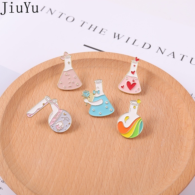 Ghim Cài Áo Kim Loại Tráng Men Hình Chai Hóa Học Ngộ Nghĩnh