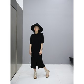 Váy xẻ trước dáng xuông