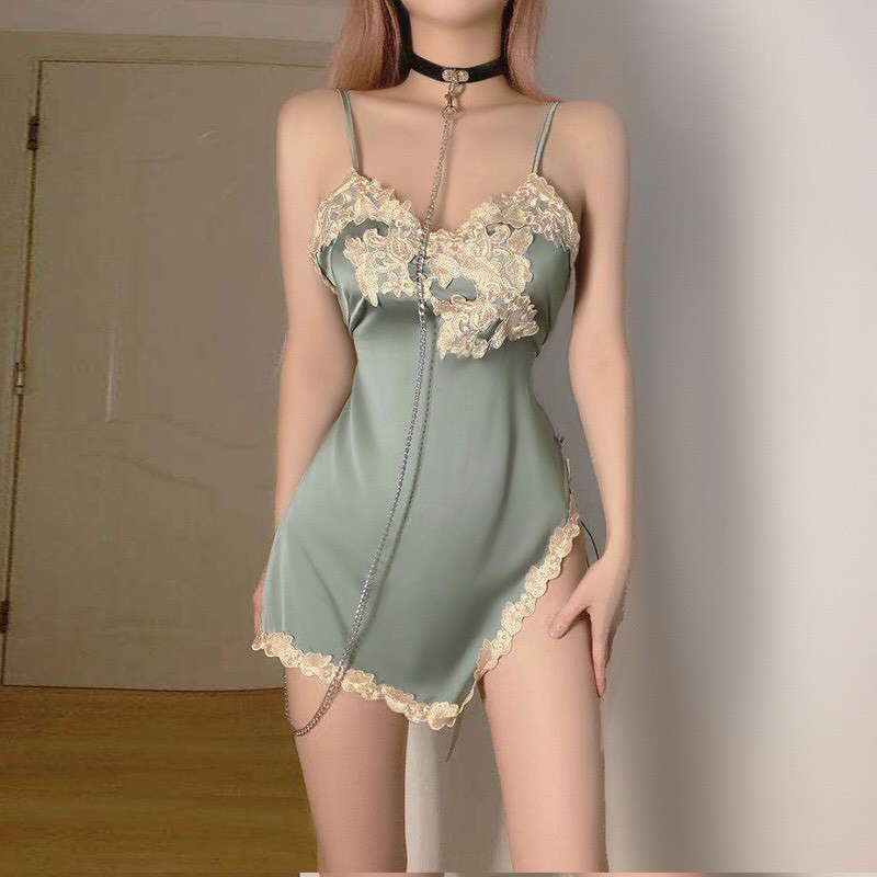 Váy ngủ lụa sexy xẻ một bên form ngắn cực quyến rũ