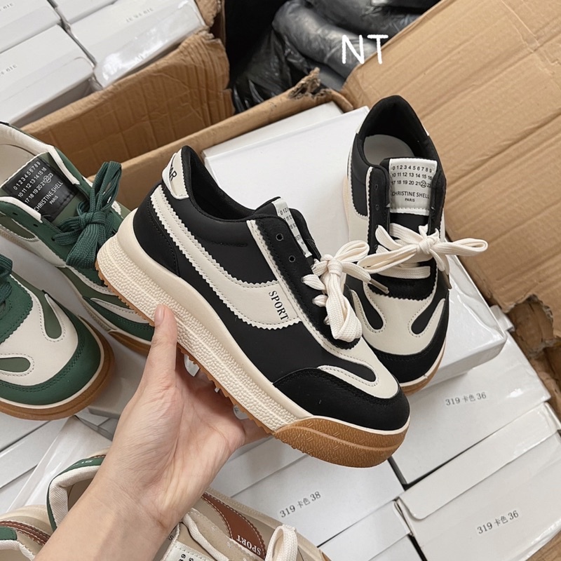 GIÀY THỂ THAO VIỀN MÓC 2021