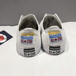 Giày Converse trắng họa tiết