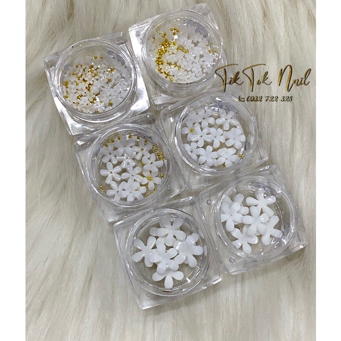 bông hoa trang trí móng tay