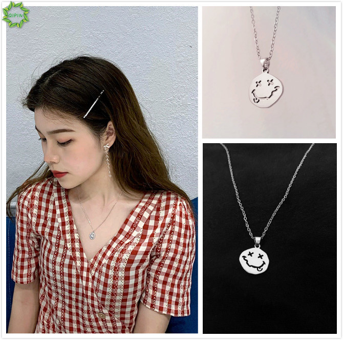 Vòng Cổ Choker Phối Hình Mặt Cười Mạ Bạc Đơn Giản