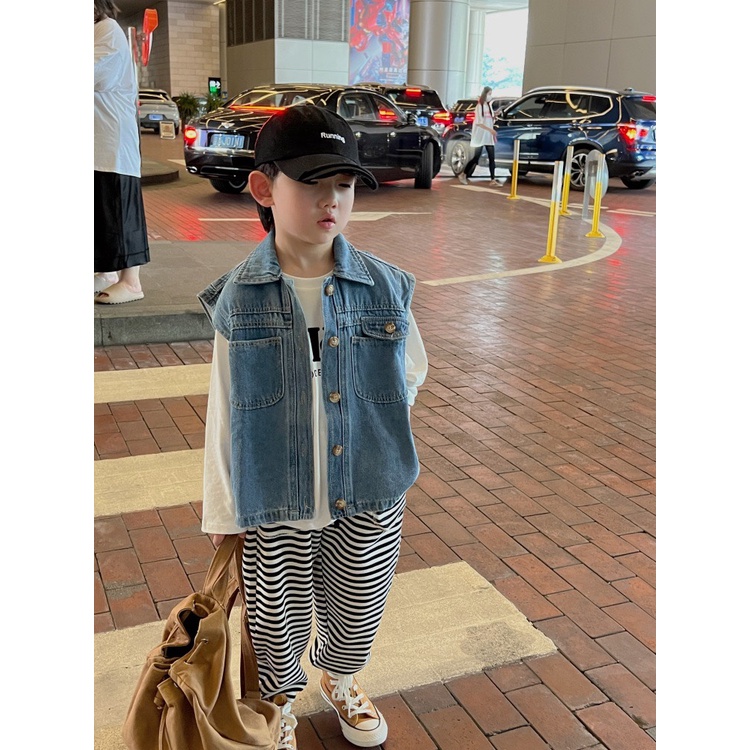 Áo khoác jean cộc tay cá tay cho bé A889