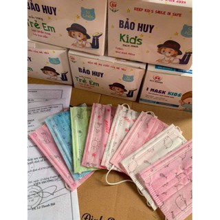 Combo 2 hộp khẩu trang trẻ em.