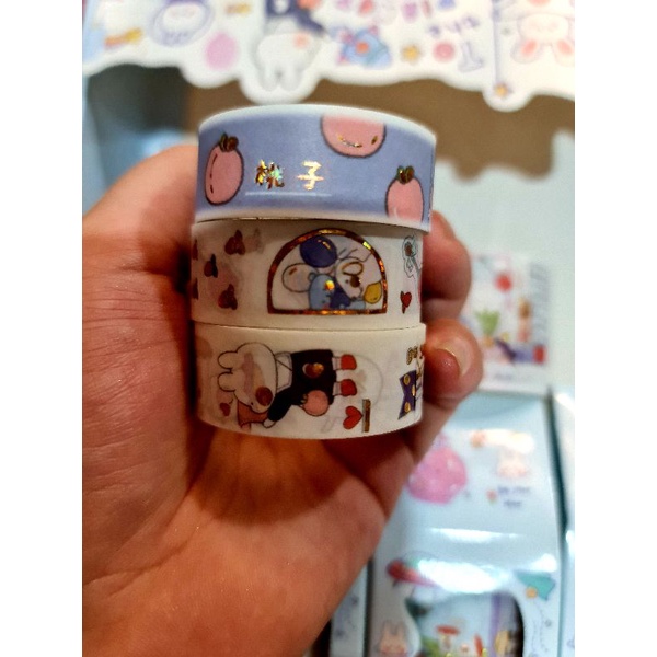 Hộp washitape/sticker thỏ phi hành gia ánh kim 4 cuộn(1cuộn lớn, 3 cuộn vừa),có  clip, mã LT-HZ