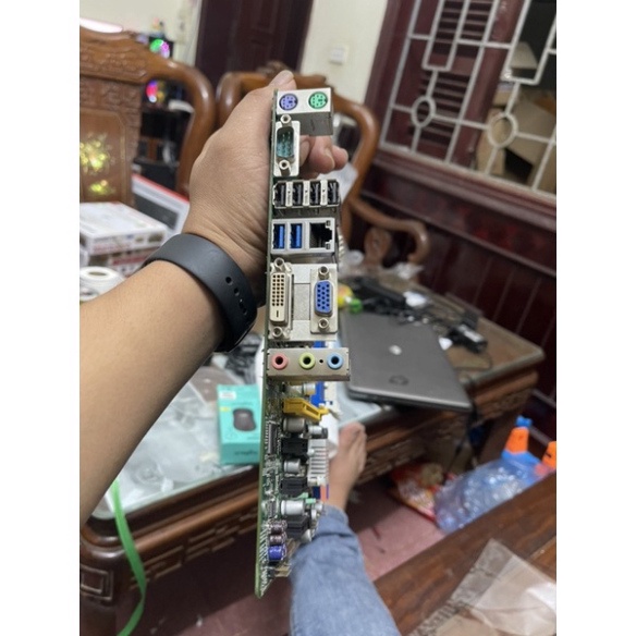 main h77 LG 4 khe ram  hàng nhập khẩu từ Hàn Quốc mới 99% | BigBuy360 - bigbuy360.vn