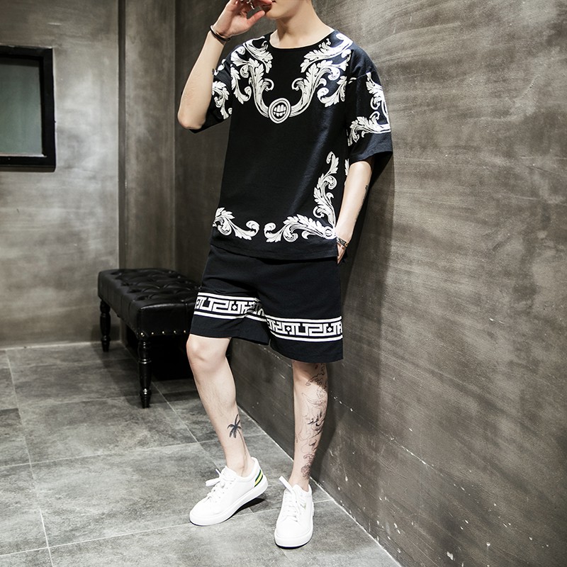 Bộ quần áo nam họa tiết kiểu dáng Hàn Quốc | BigBuy360 - bigbuy360.vn