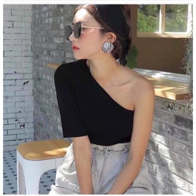 Áo kiểu ulzzang ,áo kiểu lệch trễ vai,áo hở vai sexy kiểu,áo thun nữ | BigBuy360 - bigbuy360.vn