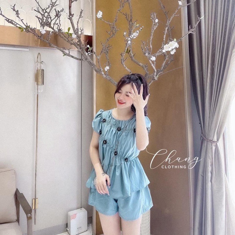 Set áo lụa ! Áo lụa nhún đính hoa siêu  đẹp chảnh dã man cập bến