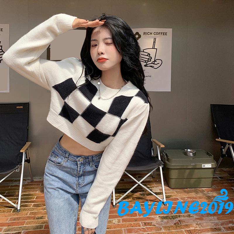 Áo croptop tay dài cổ tròn họa tiết kẻ sọc thiết kế thời trang dành cho nữ