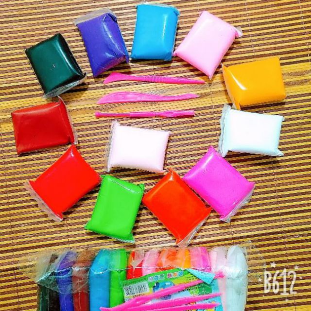 12 BỊCH ĐẤT SÉT NẶN 12 MÀU