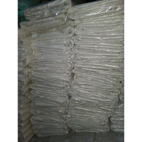 Tấm lót nilong tắm trắng