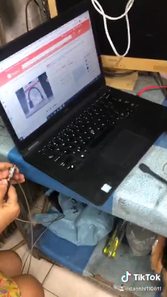 Khóa Laptop Bằng Chìa Chính Hãng F&K 1.8m- Giúp Bảo Vệ Cho Laptop Yêu Của Bạn | BigBuy360 - bigbuy360.vn