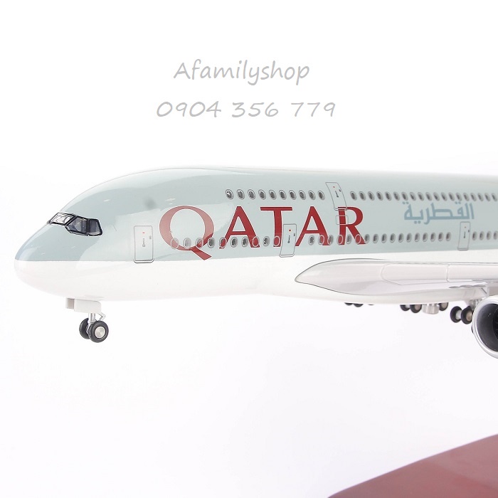 Mô hình máy bay Qatar Airbus A380 47cm có bánh xe và đèn led