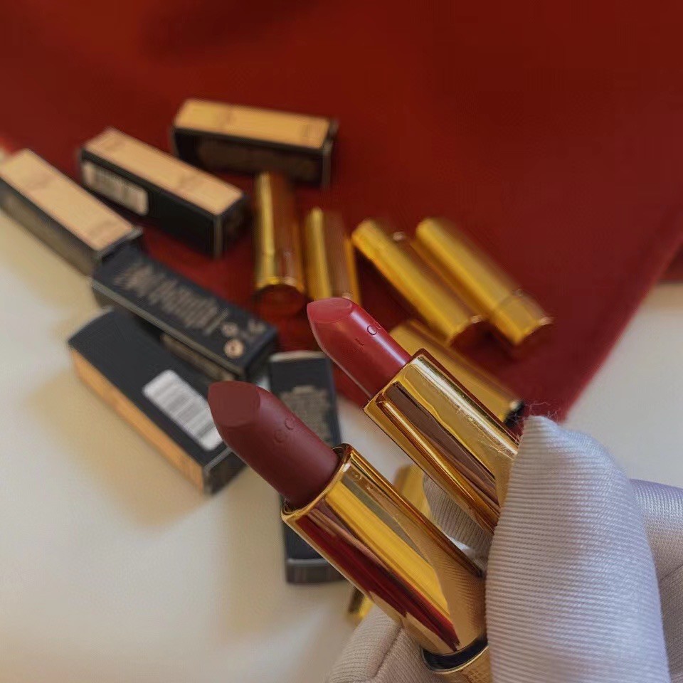 Son Môi Gucci Màu #25 #202 #203 #500 #505 #508 Trọng Lượng 1.3g