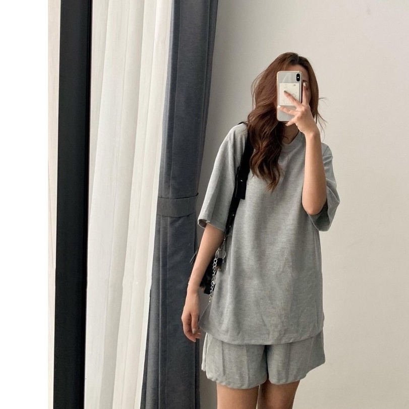 Bộ đồ nữ áo tay lỡ quần sooc dáng thụng chất tổ ong freesize thời trang mùa hè trẻ trung năng động