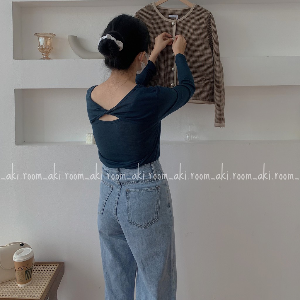Áo thun giấy cổ tròn ngang cut out xoắn lưng