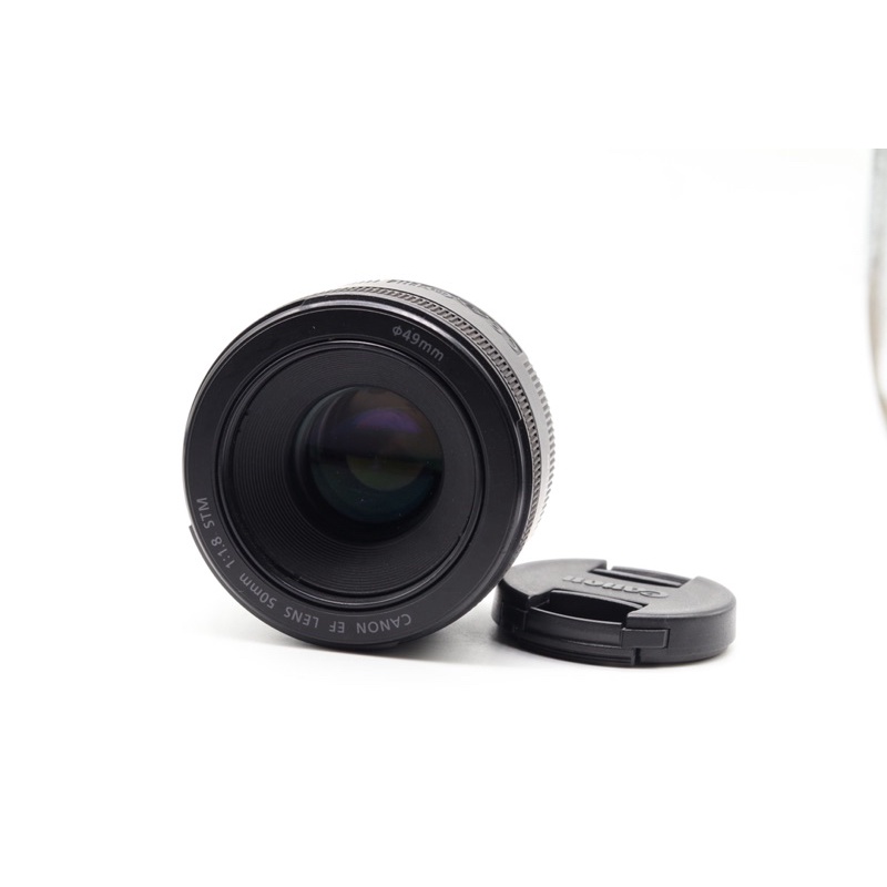 Ống kính Canon EF 50mm f/1.8 STM kèm hood