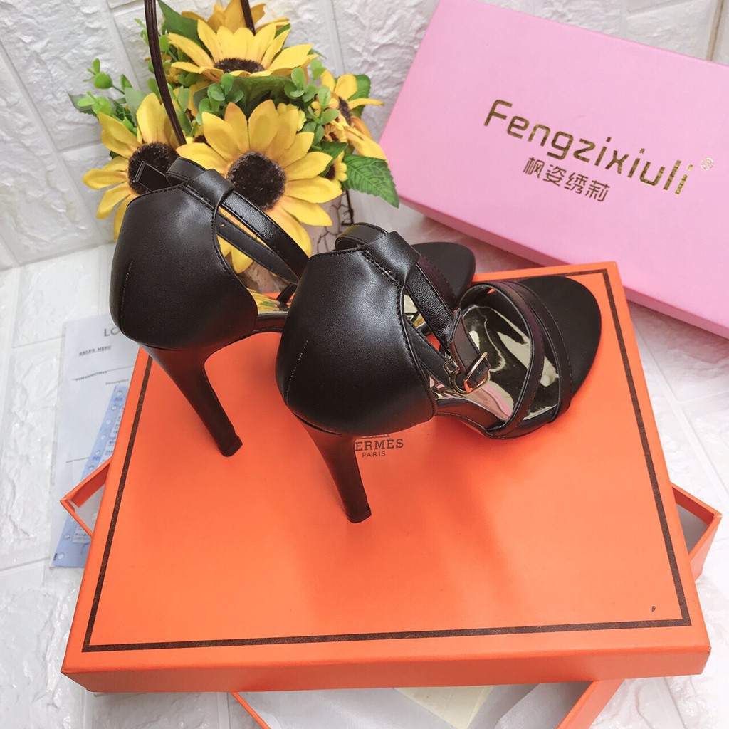 Sandal 2 quai mảnh chéo bít gót - 7P