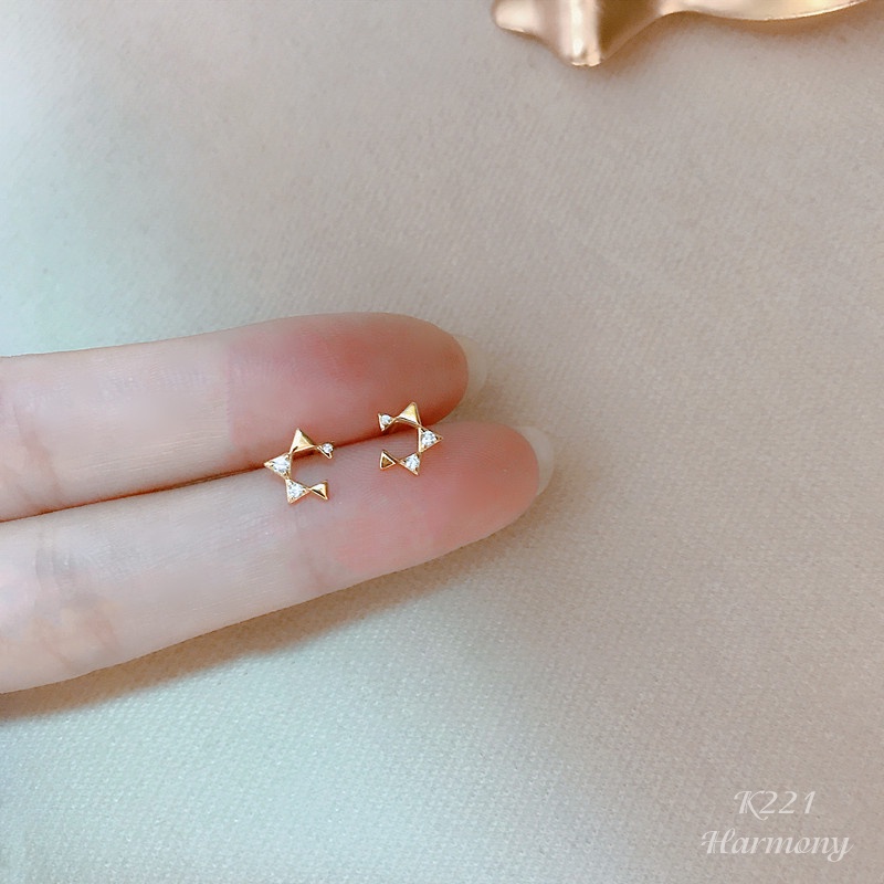 Khuyên tai nữ bạc hình ngôi sao đính đá mạ vàng Half Star 2 xinh xắn | HARMONY ACCESSORIES K221
