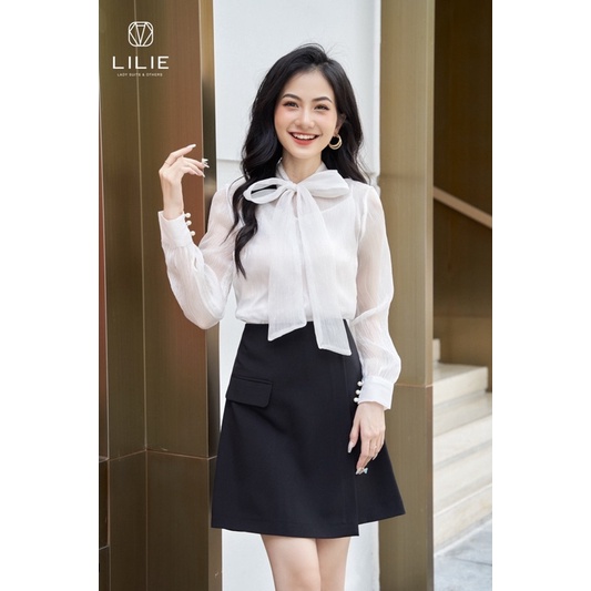 Set blazer croptop 2 cúc ngang đen và chân váy vạt chéo đen | BigBuy360 - bigbuy360.vn