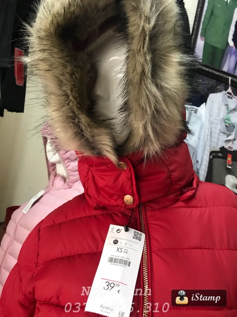 Áo phao Bershka mũ lông