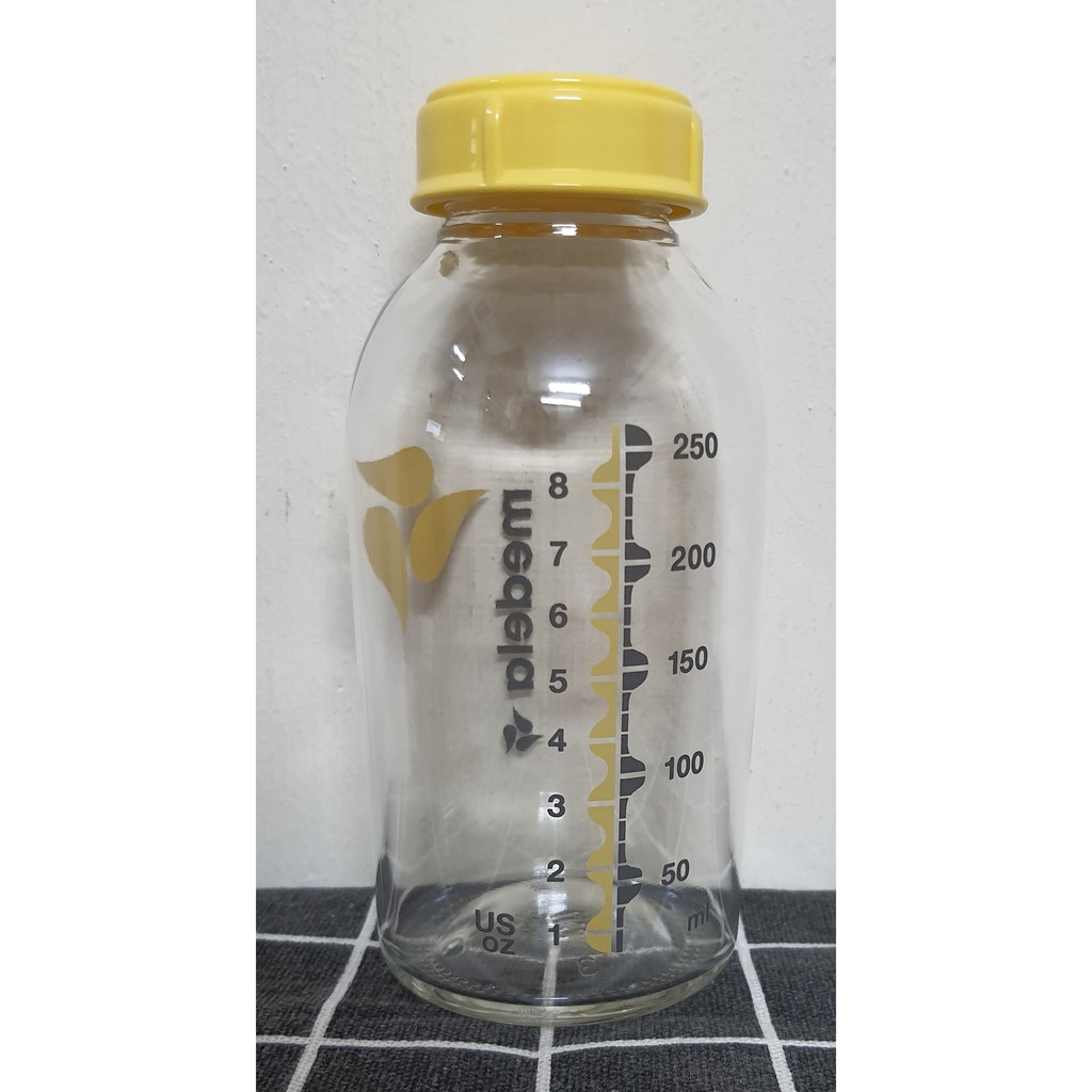 Bình trữ sữa medela Thuỷ tinh dung tích 150ml và 250ml Thanh lý