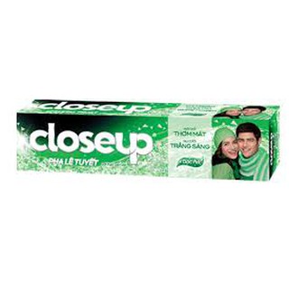 Kem đánh răng closeup bạc hà the mát 180g