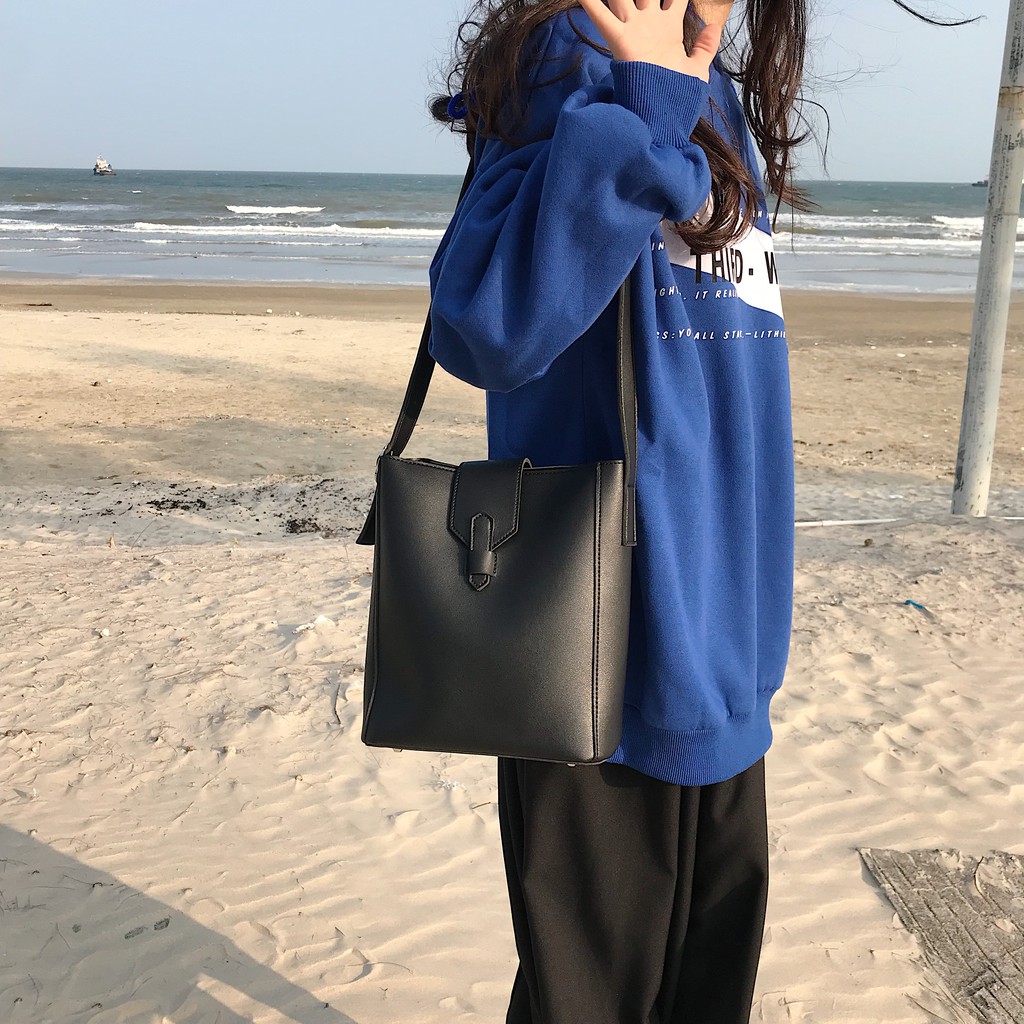 [sẵn] Túi đeo vai tote da khuy gài vừa vở đi học - P026 | BigBuy360 - bigbuy360.vn