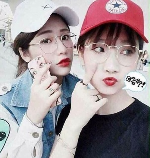 Kính ngố nobita