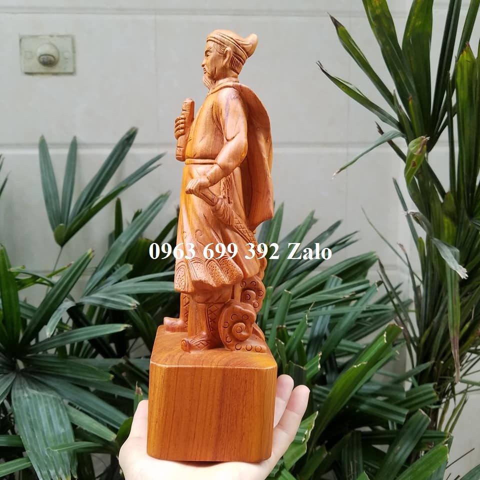 Tượng Trần Quốc Tuấn Trần Hưng Đạo bằng gỗ hương | BigBuy360 - bigbuy360.vn