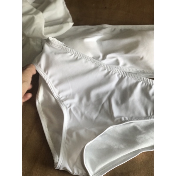 Bikini hai mảnh tay bèo voan màu trắng