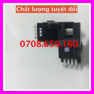 Cảm biến quang  Omron EE-SX672