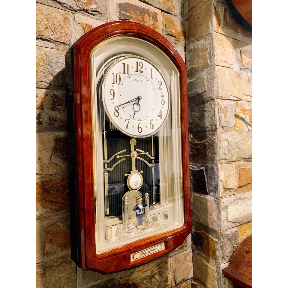 Đồng hồ treo tường Seiko phiên bản " Mari onne" tụt mặt ấn tượng Nhật Bản