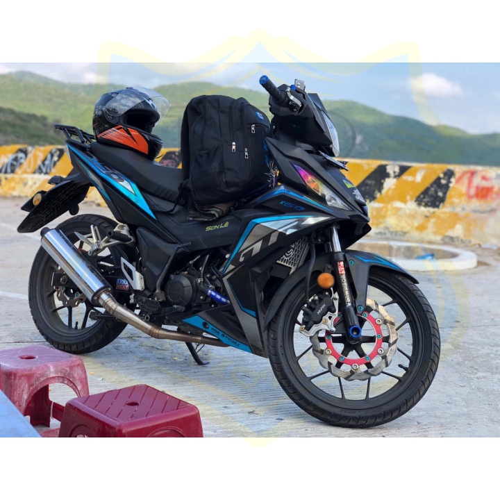 ( Quí khách vui lòng mang ra tiệm cho thợ dán ) Tem winner 150 GTR xanh đen chất liệu CROM