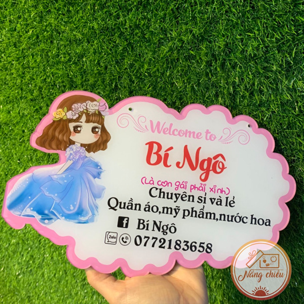 Bảng hiệu mica chụp hình sản phẩm bán hàng online - thiết kế theo yêu cầu - Ghép hình cô gái thời trang