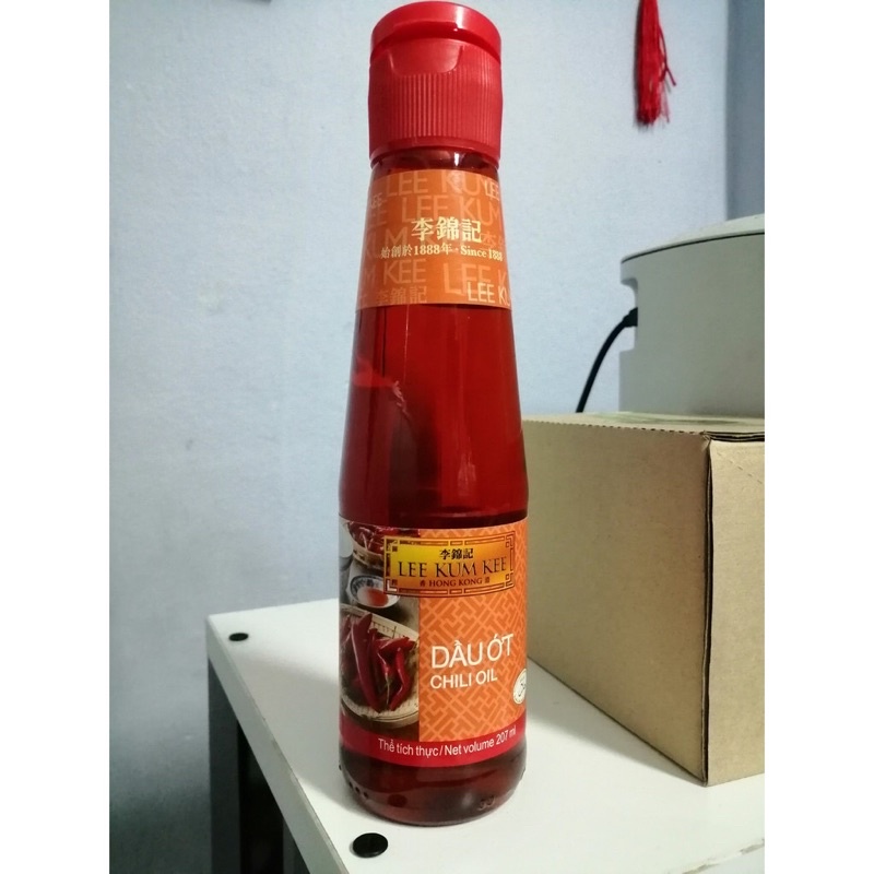 Dầu ớt Lee kum kee 207ml/ Chili Oil Lee kum kee