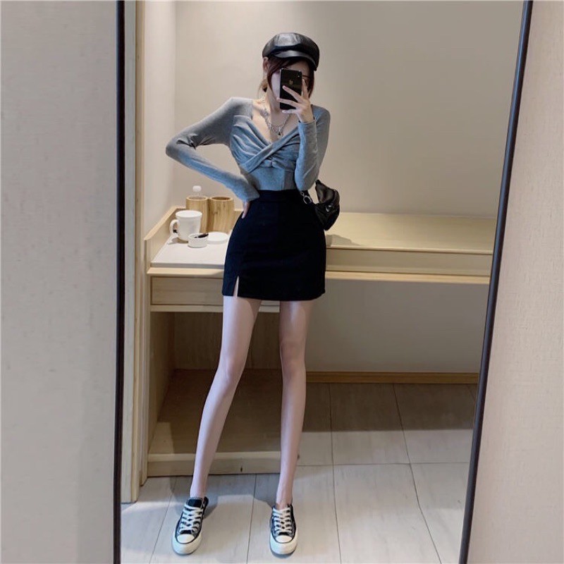 Chân váy chữ a ngắn trơn đen xẻ 1 bên M242 | BigBuy360 - bigbuy360.vn