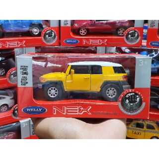 Xe mô hình tĩnh Toyota FJ Cruiser WELLY 1:36 (Vàng)