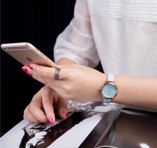 [GIÁ SỈ] ĐỒNG HỒ NỮ DÂY DA KASIQI MẶT TRÒN KIM CƯƠNG CỰC ĐẸP | BigBuy360 - bigbuy360.vn